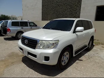 Toyota  Land Cruiser  G  2015  Automatic  254,000 Km  6 Cylinder  Four Wheel Drive (4WD)  SUV  White