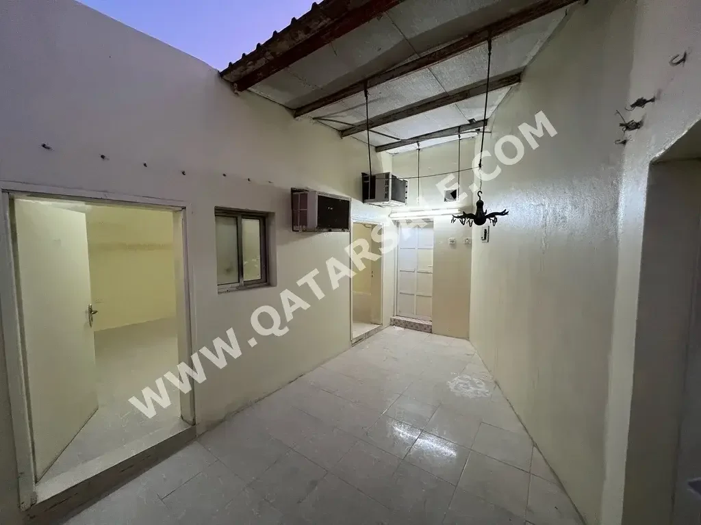 2 Bedrooms  Apartment  For Rent  in Al Rayyan -  Bu Sidra  Not Furnished