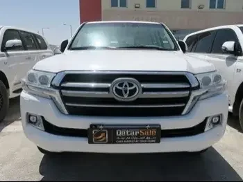 Toyota  Land Cruiser  GXR  2020  Automatic  125,000 Km  8 Cylinder  Four Wheel Drive (4WD)  SUV  White  With Warranty