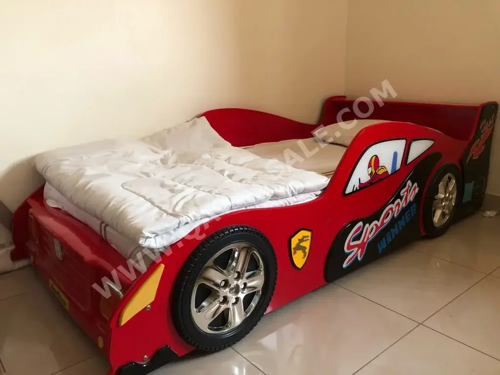 أسّرة الأطفال - سرير شكل سيارة  - أحمر
