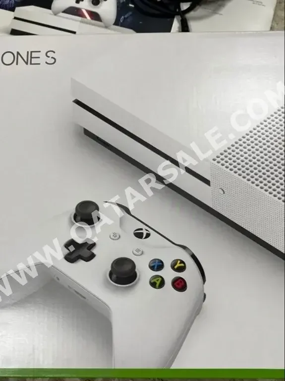 Video Games Consoles - Microsoft  - Xbox One S  - 1 TB