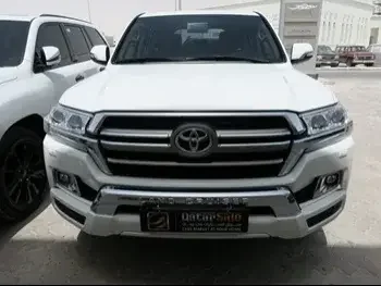 Toyota  Land Cruiser  GXR  2020  Automatic  65,000 Km  8 Cylinder  Four Wheel Drive (4WD)  SUV  White  With Warranty
