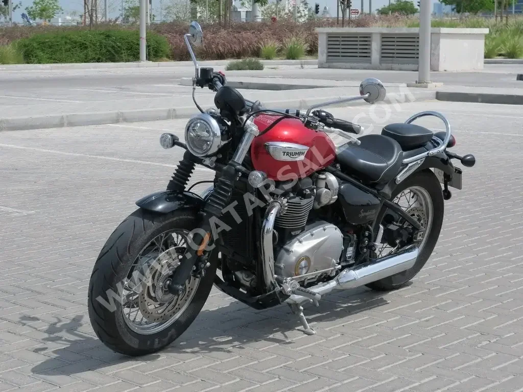 Triumph  Speed Master -  2019 - Color Red -  Warranty