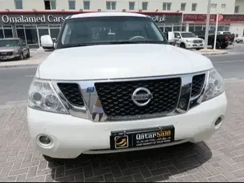 Nissan  Patrol  LE  2010  Automatic  200,000 Km  8 Cylinder  Four Wheel Drive (4WD)  SUV  White  With Warranty