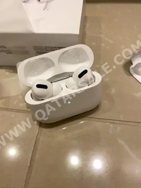 Headphones & Earbuds Apple  - White  Airpods