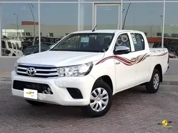 Toyota  Hilux  2022  Manual  0 Km  4 Cylinder  Rear Wheel Drive (RWD)  Pick Up  White  With Warranty