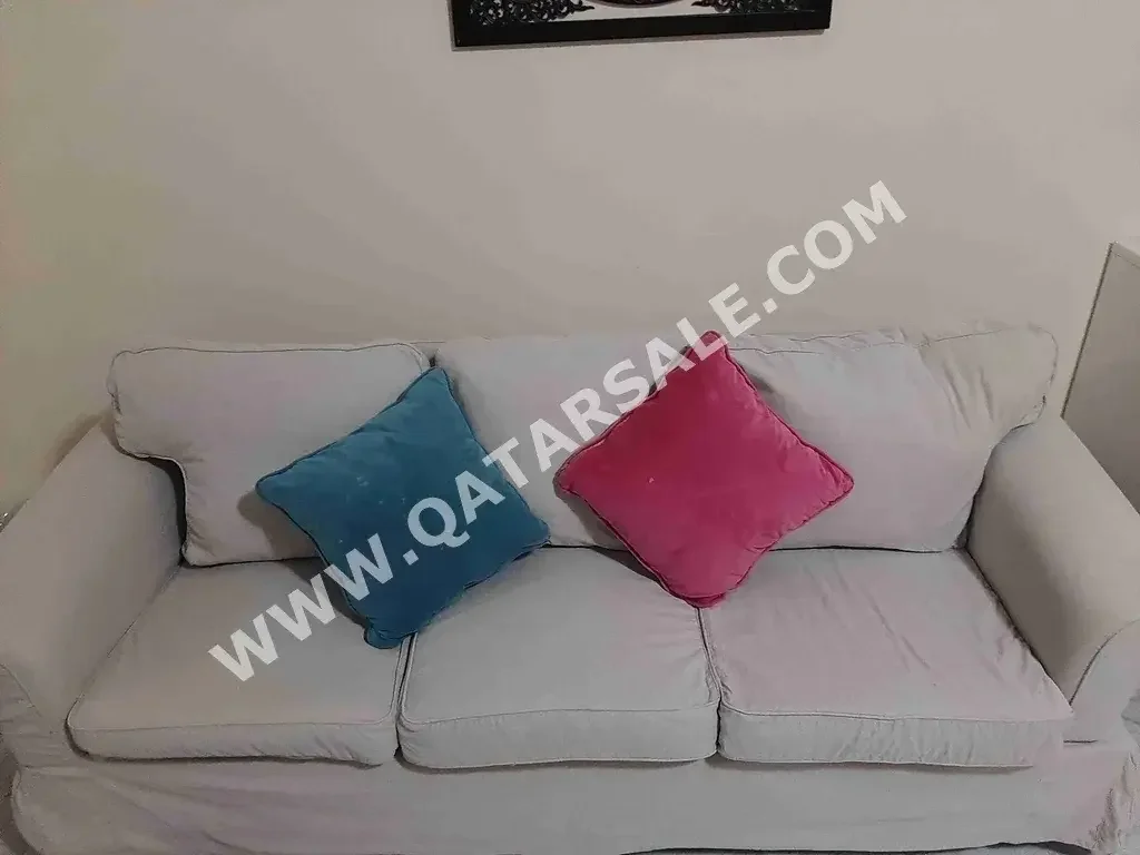 Sofas, Couches & Chairs Accent Sofas  - Fabric  - White
