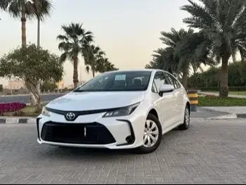 Toyota  Corolla  2022  Automatic  0 Km  4 Cylinder  Front Wheel Drive (FWD)  Sedan  White  With Warranty