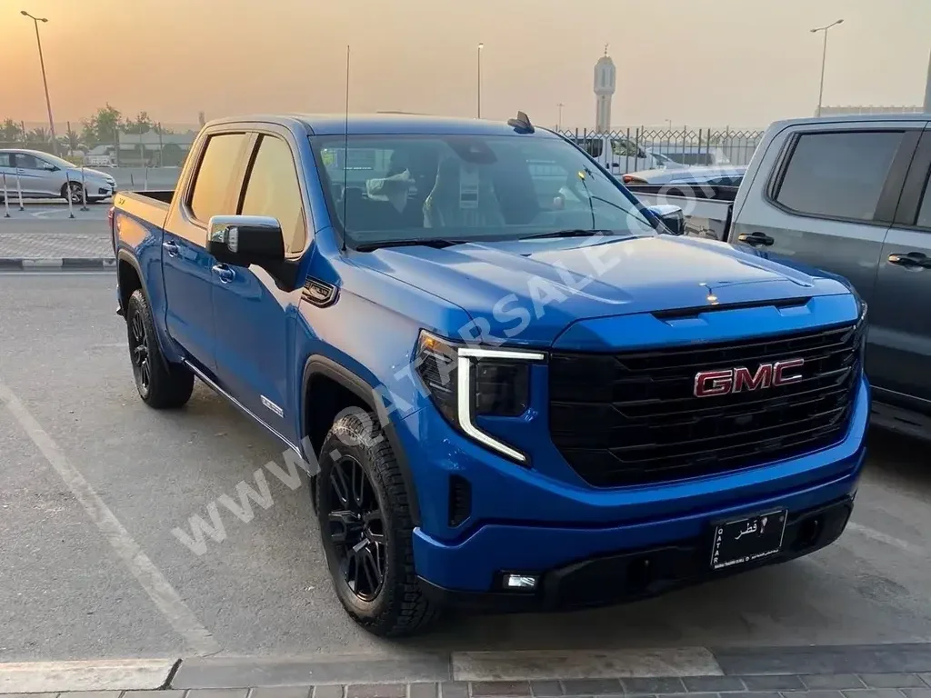 GMC  Sierra  Elevation  2022  Automatic  0 Km  8 Cylinder  Four Wheel Drive (4WD)  Pick Up  Blue  With Warranty
