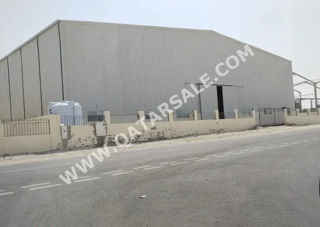 Warehouses & Stores - Al Wakrah  - Al Wukair  -Area Size: 1800 Square Meter
