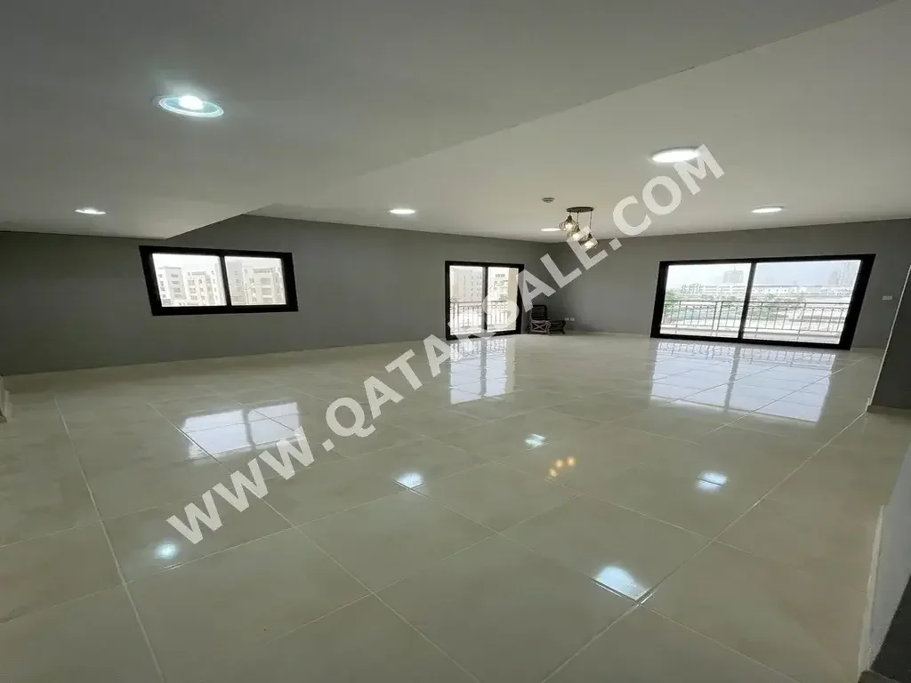 1 Bedrooms  Apartment  For Sale  in Lusail -  Down Town  Not Furnished