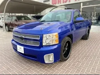 Chevrolet  Silverado  2013  Automatic  57,000 Km  8 Cylinder  Four Wheel Drive (4WD)  Pick Up  Blue  With Warranty
