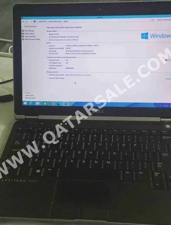Laptops Dell  - Latitude  - Black  - Windows 8  - Intel  - Core i5  -Memory (Ram): 4 GB
