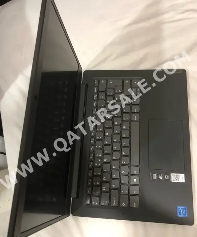 Laptops Lenovo  - Ideapad  - Grey  - Windows 11  - Intel  - Core i7  -Memory (Ram): 4 GB