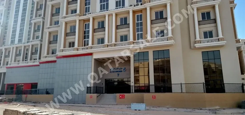 Commercial Shops - Not Furnished  - Doha  For Rent  - Fereej Abdul Aziz