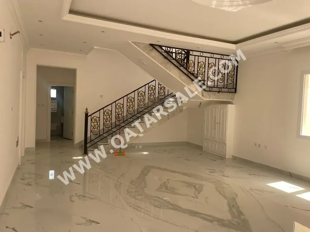 Family Residential  - Not Furnished  - Al Rayyan  - Old Al Rayyan  - 8 Bedrooms