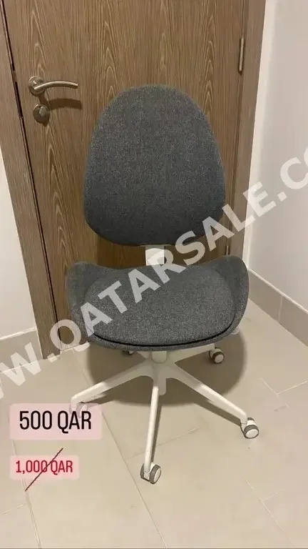 كراسي مكتب ايكيا  - كرسي المدير  - اللون الرمادي