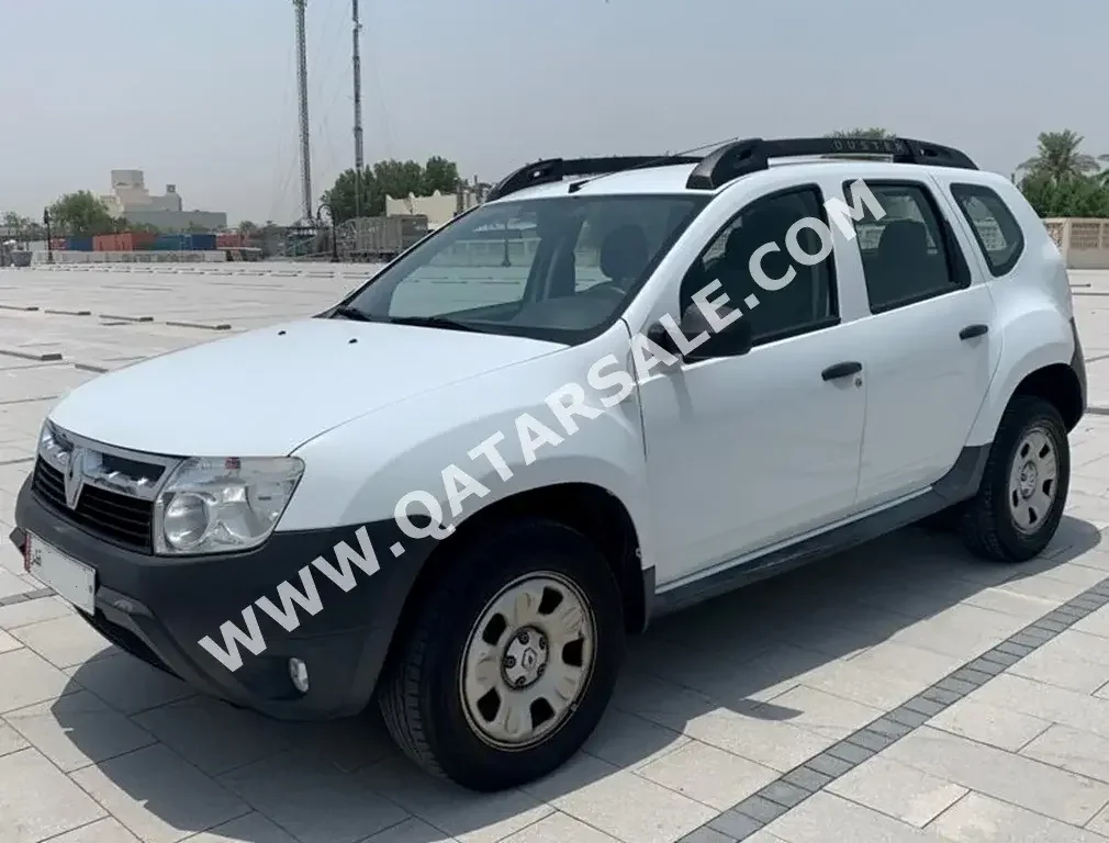 Renault  Duster  2015  Automatic  81,805 Km  4 Cylinder  Front Wheel Drive (FWD)  Classic  White
