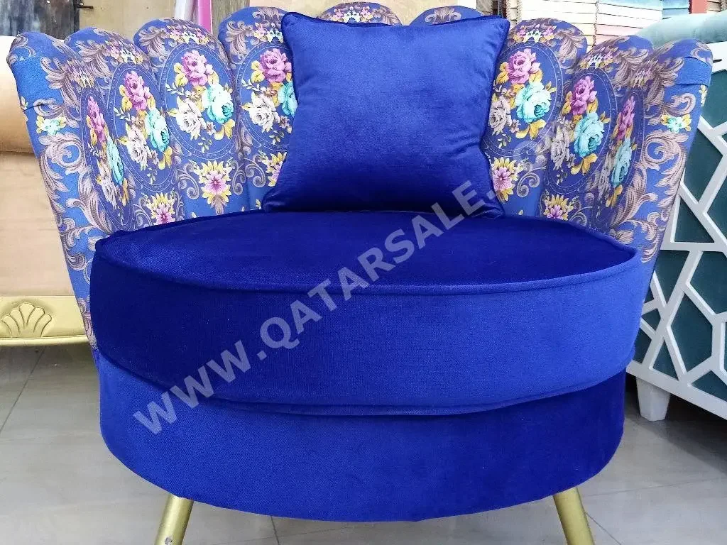 Sofas, Couches & Chairs Accent Sofas  - Velvet  - Blue