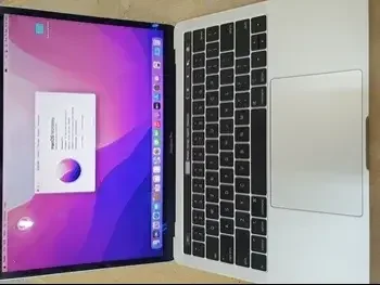 Laptops Apple  - MacBook Pro 13 Inch  - Grey  - MacOS  - Apple  - M1  -Memory (Ram): 16 GB