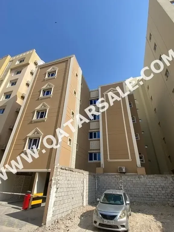 Buildings, Towers & Compounds - Family Residential  - Doha  - Umm Ghuwailina  For Sale