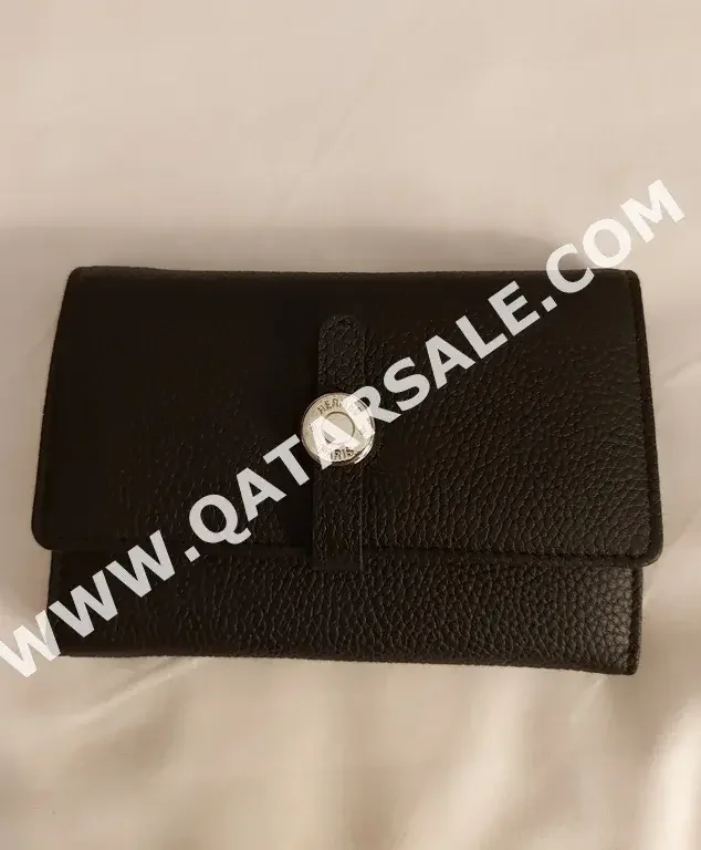 Wallets  - Louis Vuitton  - Black  - Genuine Leather  - Unisex