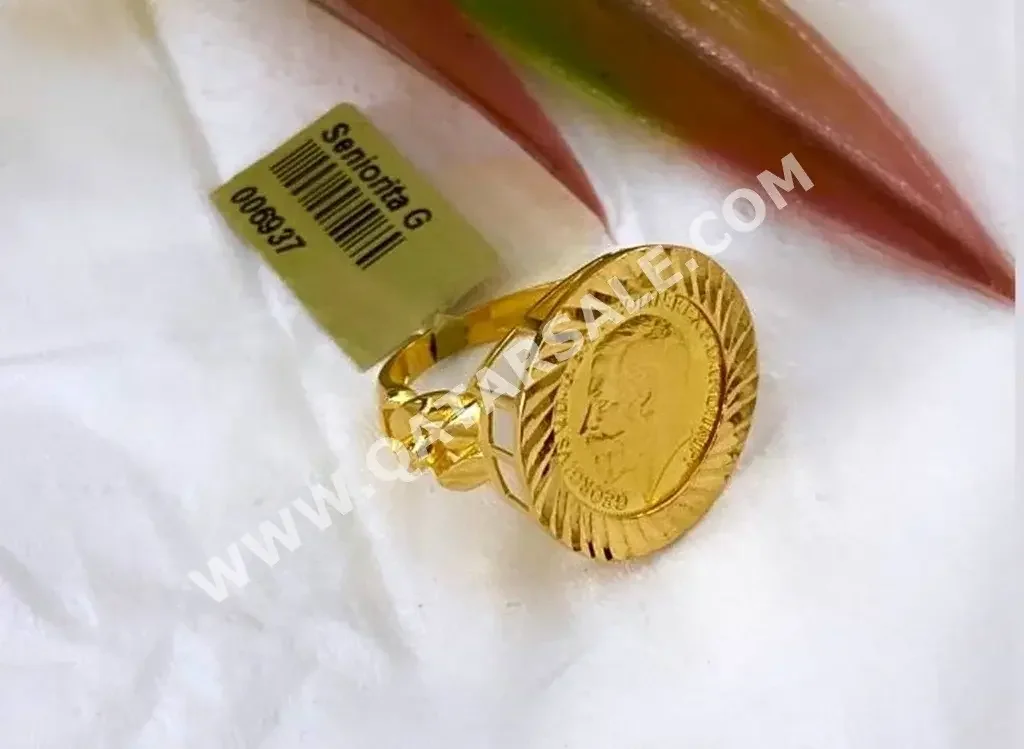 الذهب خاتم  نسائي  حسب القطعة ( ديزاينرز)  بدون حجر  ذهب أصفر  عيار 21