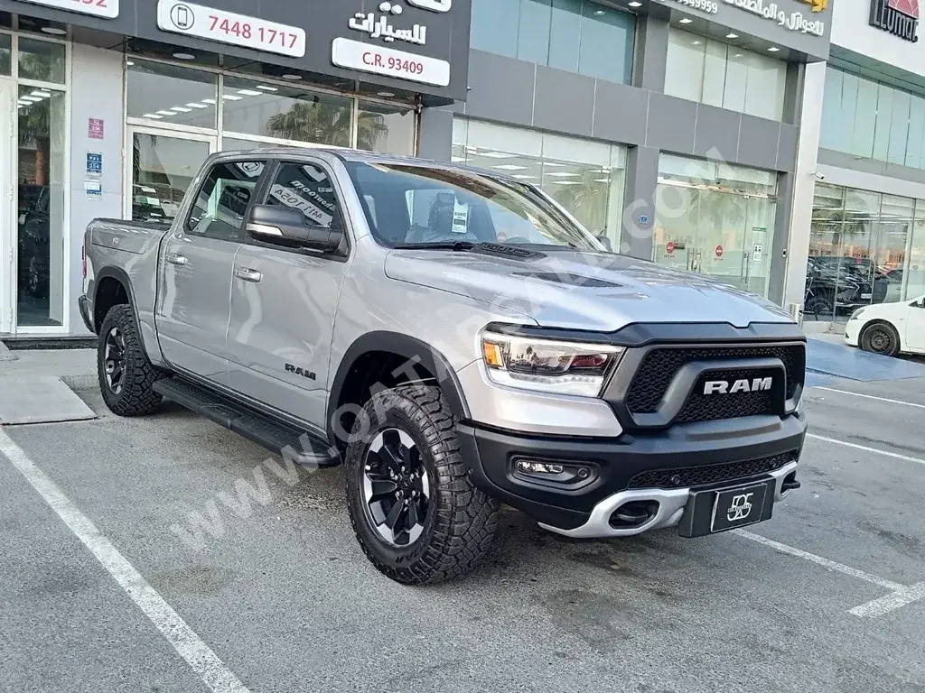 Dodge  Ram  Rebel  2022  Automatic  0 Km  8 Cylinder  Four Wheel Drive (4WD)  Pick Up  Silver  With Warranty