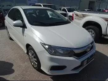 Honda  City  2018  Automatic  199,000 Km  4 Cylinder  Front Wheel Drive (FWD)  Sedan  White  With Warranty