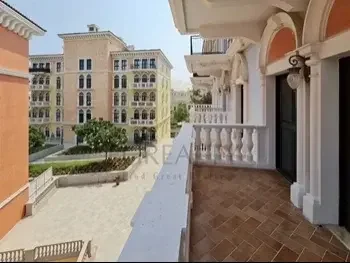 3 غرف نوم  شقة  للبيع  في الدوحة -  اللؤلؤة  غير مفروشة