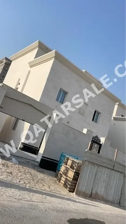Family Residential  - Not Furnished  - Doha  - 8 Bedrooms