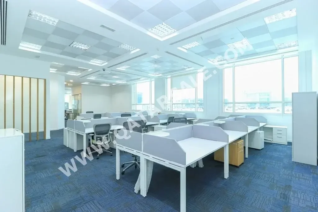 مكاتب تجارية - نصف مفروشة  - الدوحة  - فريج بن درهم