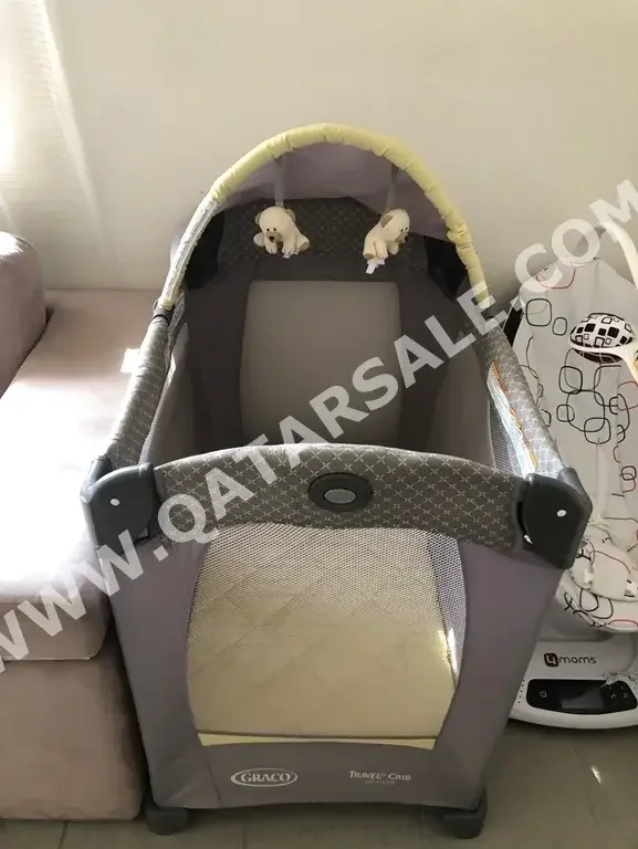 Kids Beds - Baby Crib  - Gray