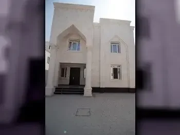 سكن عائلي  - غير مفروشة  - الدوحة  - 7 غرف نوم
