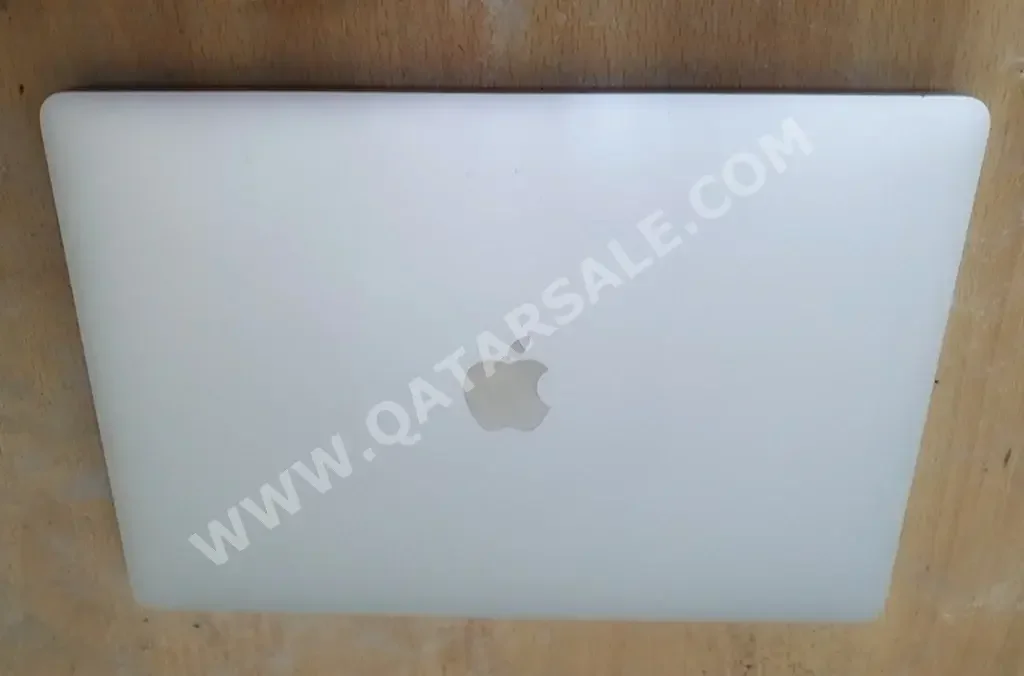 Laptops Apple  - MacBook Pro 16 Inch  - Grey  - MacOS  - Intel  - Core i7  -Memory (Ram): 32 GB
