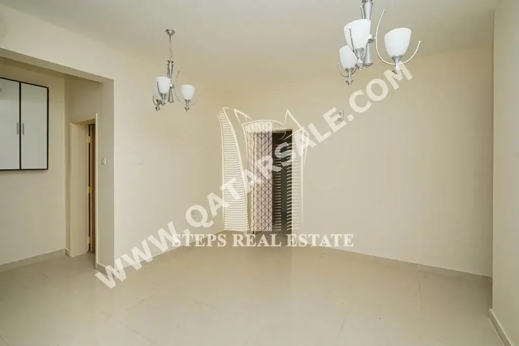 3 Bedrooms  Apartment  For Rent  in Doha -  Fereej Abdul Aziz  Not Furnished