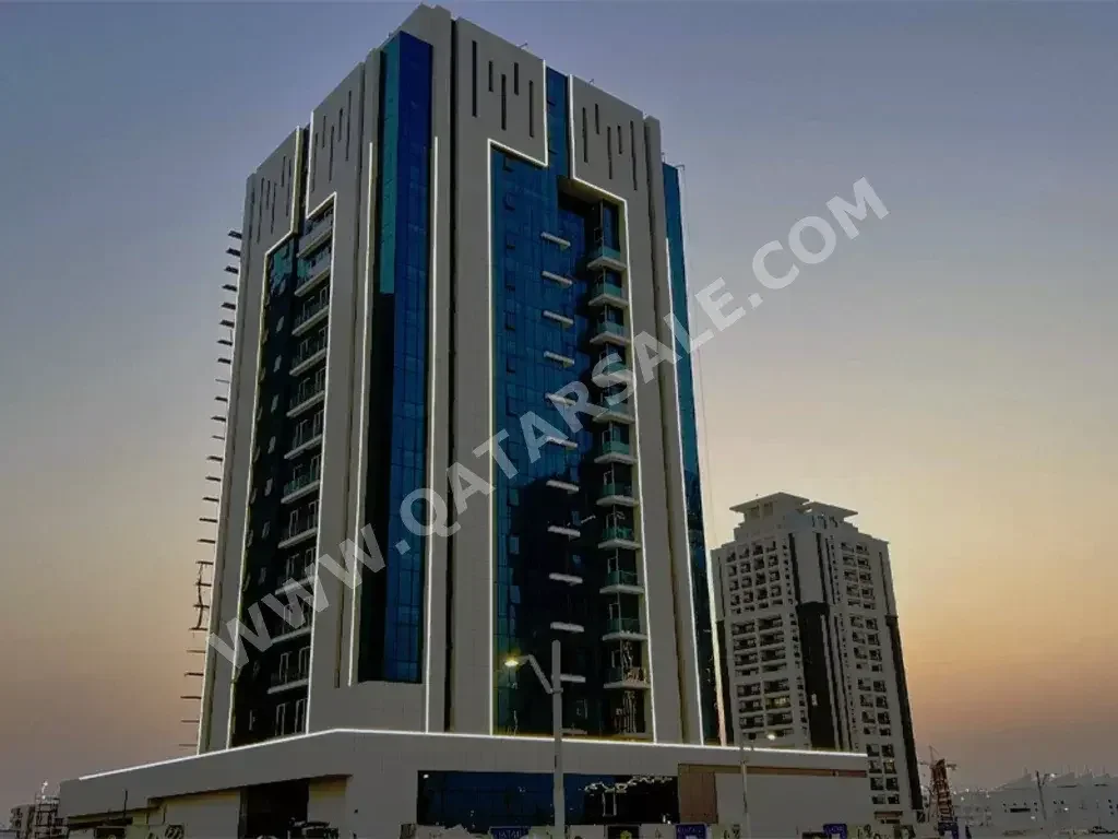 1 Bedrooms  Apartment  For Sale  in Lusail -  Commercial Boulevard  Semi Furnished