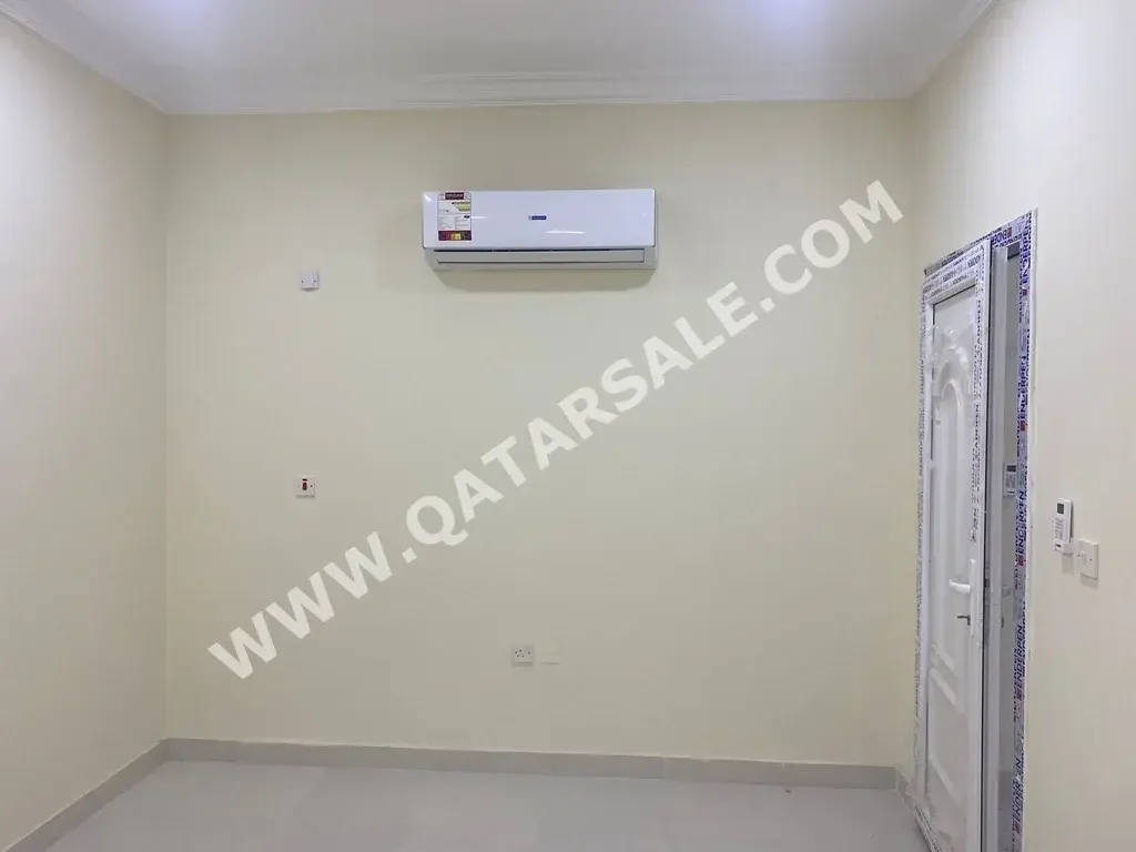 2 غرف نوم  شقة  للايجار  في الدوحة  غير مفروشة