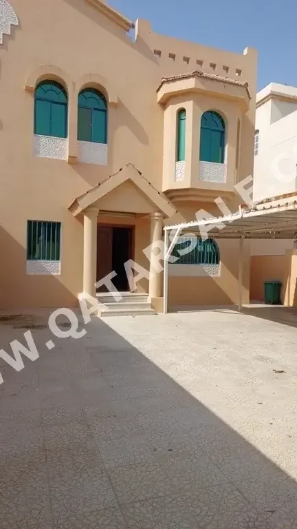 Family Residential  - Not Furnished  - Doha  - Madinat Khalifa South  - 4 Bedrooms