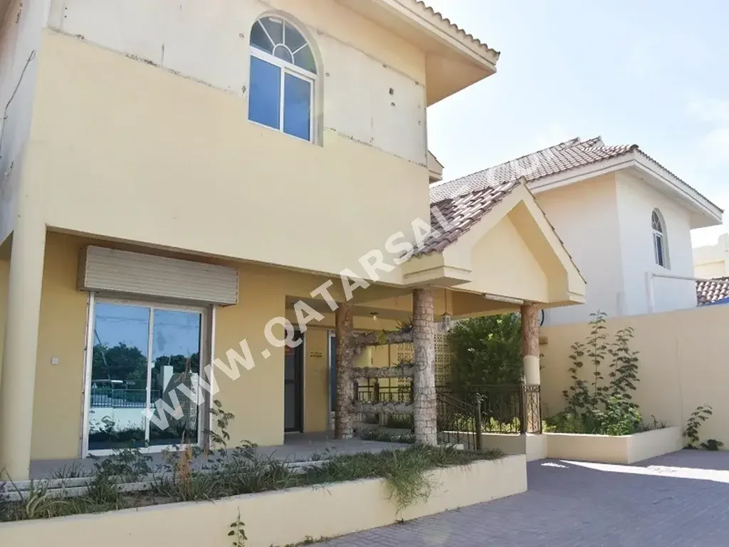 Service  - Not Furnished  - Doha  - New Sleta  - 6 Bedrooms