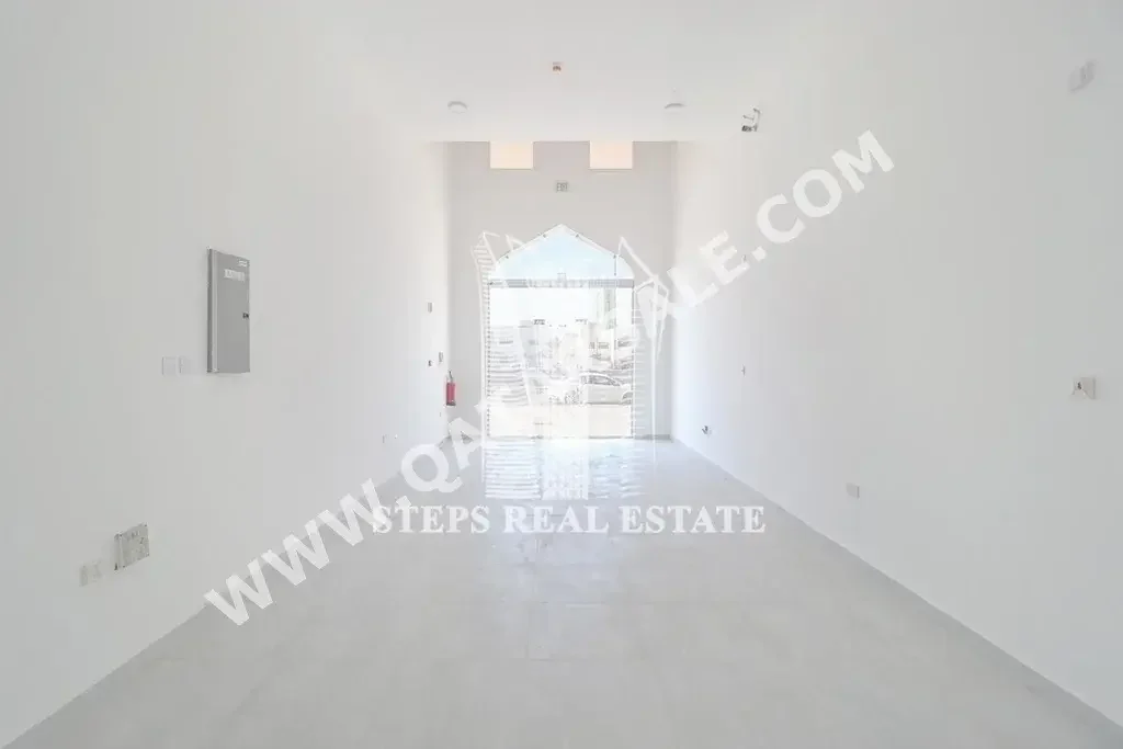 Commercial Shops - Not Furnished  - Doha  For Rent  - Nuaija