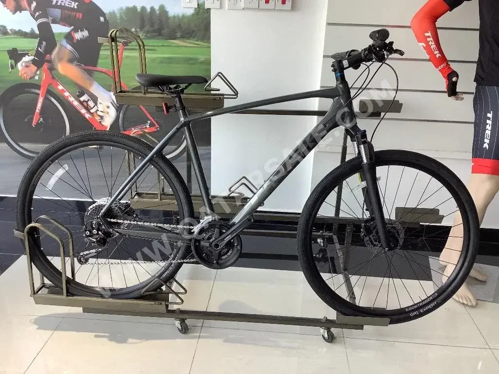 Road Bicycle  - Trek Bikes  - X-Large (21-22 inch)  - Black