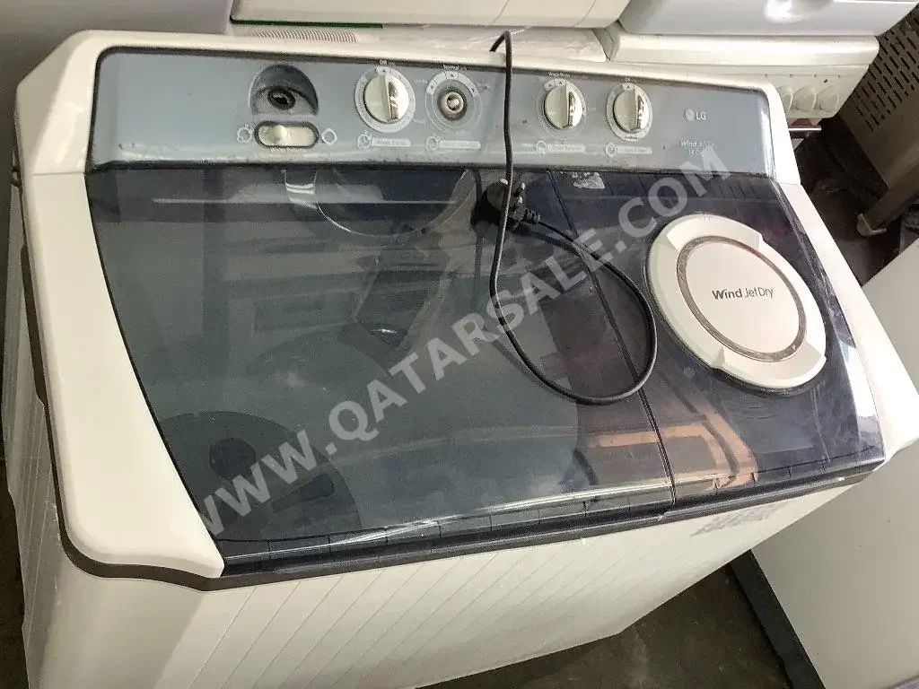 LG /  Top Load Washer  White