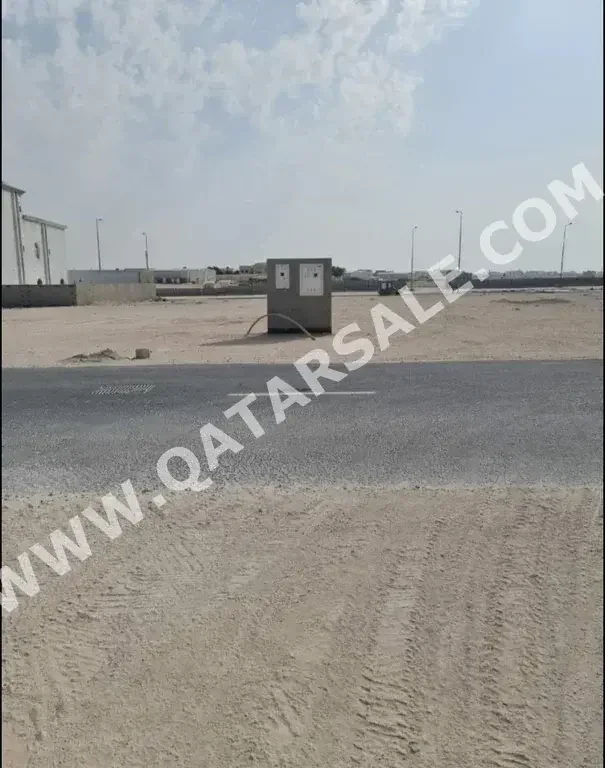 Lands For Sale in Al Rayyan  - Rawdat Egdaim  -Area Size 910 Square Meter