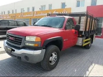 GMC  Sierra  3500  2006  Manual  133,000 Km  8 Cylinder  Four Wheel Drive (4WD)  Pick Up  Red  With Warranty