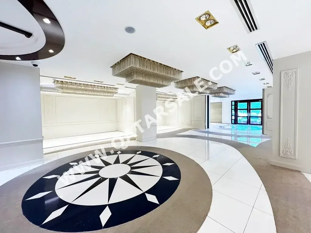 Commercial Shops - Semi Furnished  - Doha  For Rent