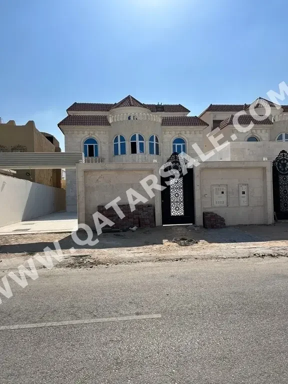 Labour Camp Family Residential  - Not Furnished  - Doha  - Al Sadd  - 7 Bedrooms