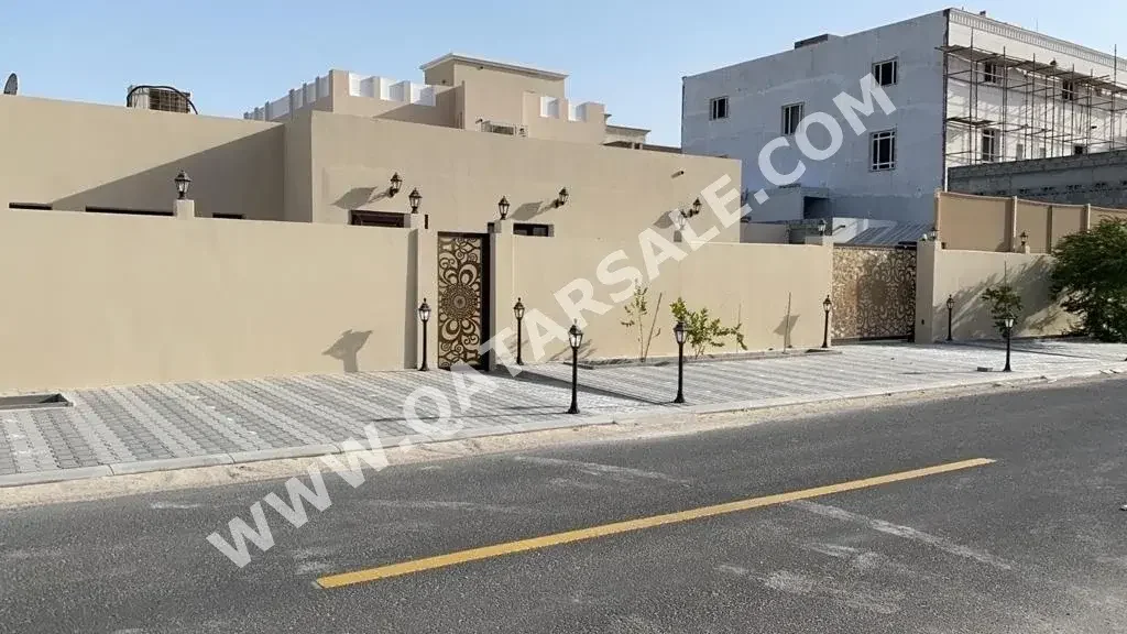 Family Residential  - Fully Furnished  - Al Daayen  - Rawdat Al Hamama  - 5 Bedrooms