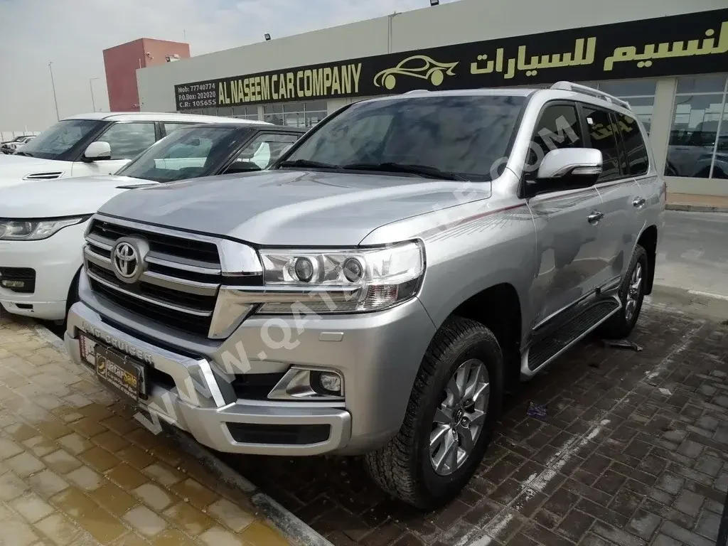Toyota  Land Cruiser  GXR  2019  Automatic  172,000 Km  6 Cylinder  Four Wheel Drive (4WD)  SUV  Silver  With Warranty