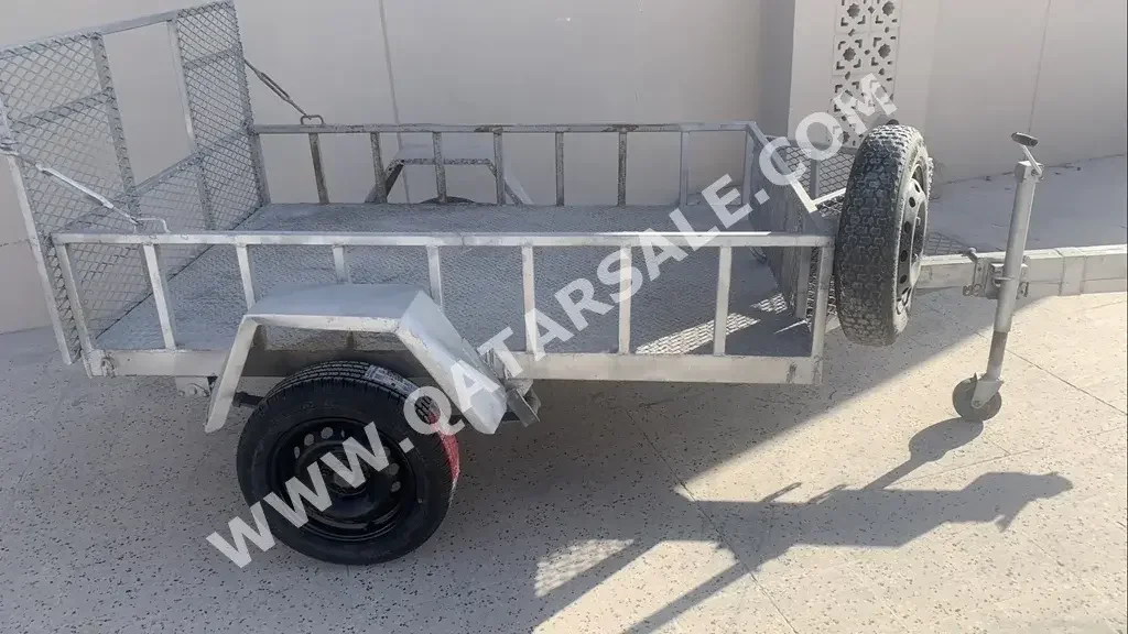 Trailers Flatbeds  2 Tires